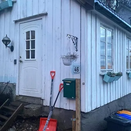 Poppenhuis Leies Ut Under Arendalsuka! Tatil Evi Arendal