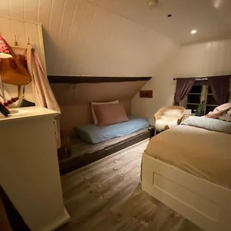 Poppenhuis Leies Ut Under Arendalsuka! Tatil Evi