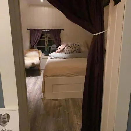 Poppenhuis Leies Ut Under Arendalsuka! *